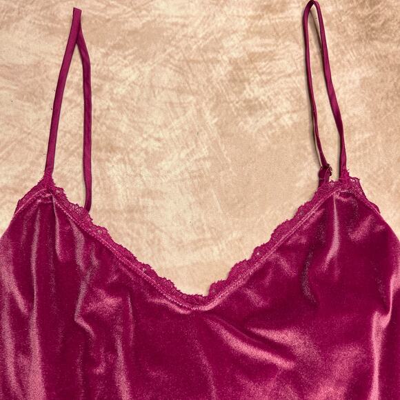 Victoria's Secret Velvet V Neck Slip Velour Magenta Pink Women's S Lingerie Lace - Picture 4 of 8